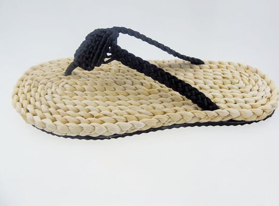 Custom straw woven sandales