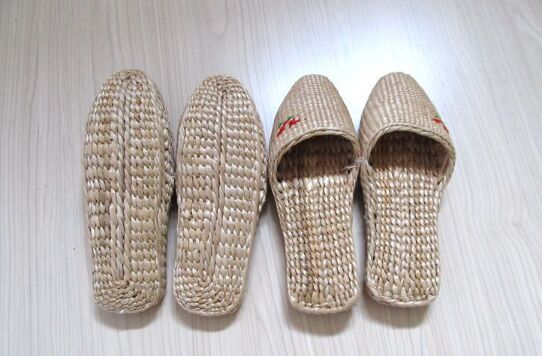 Custom Straw house sandals for sale suppliers