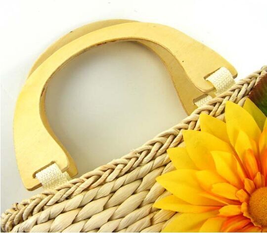Straw handbags with flower and bee decoration cheap canada half circle handle